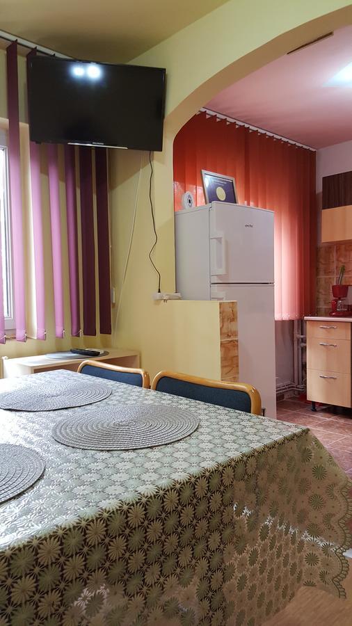 Apartament Maya Appartement Orşova Buitenkant foto