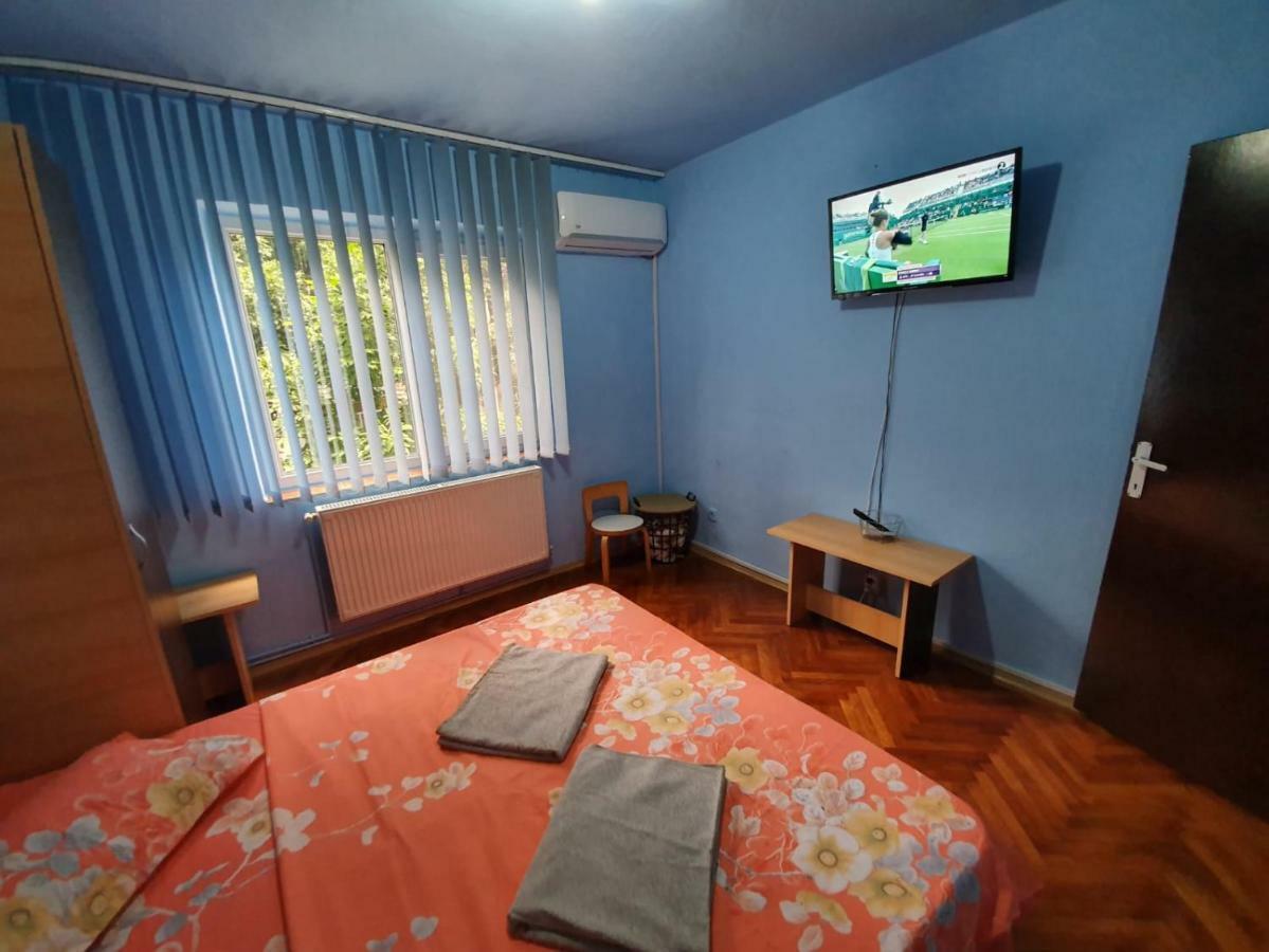 Apartament Maya Appartement Orşova Buitenkant foto