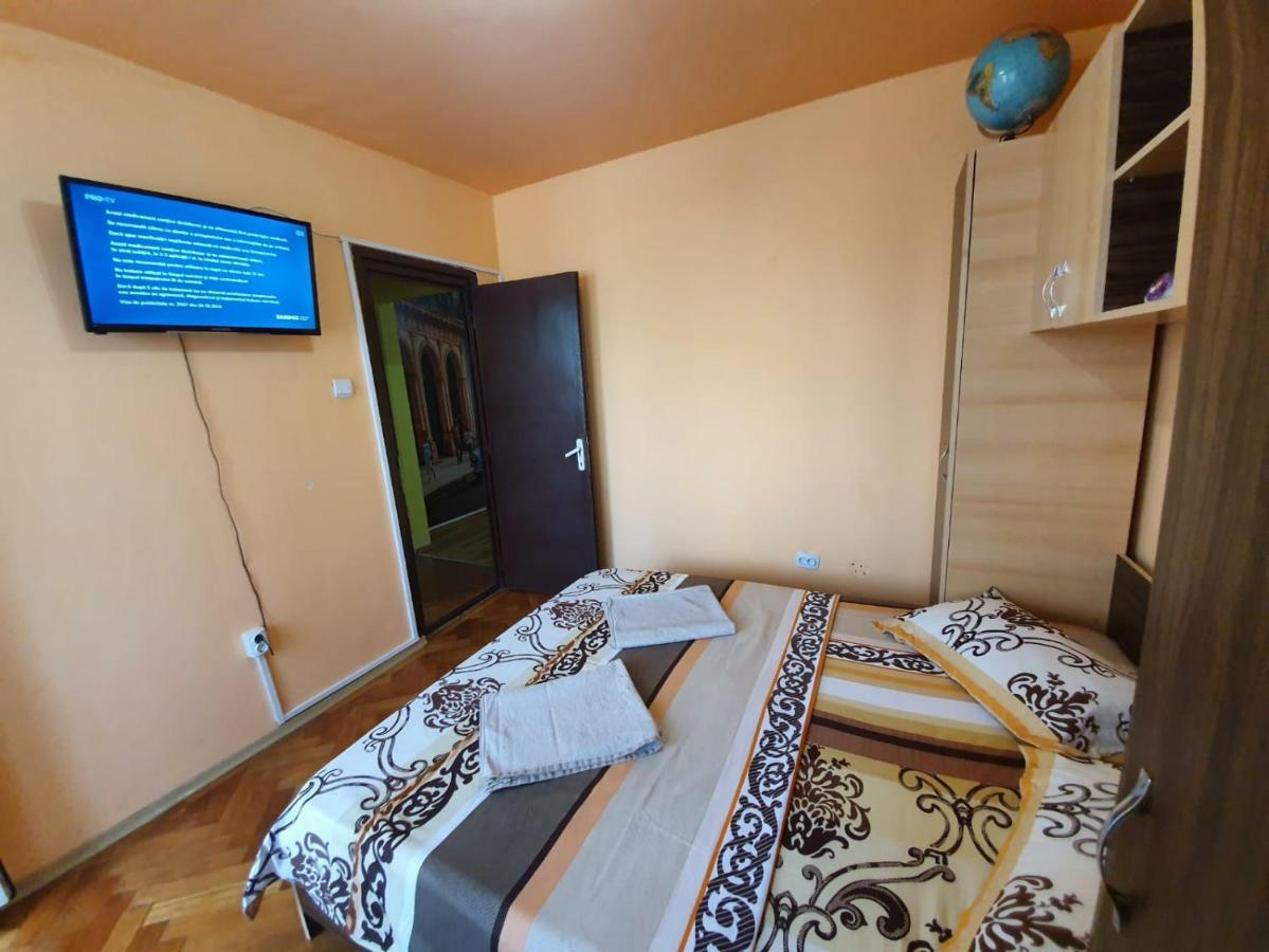 Apartament Maya Appartement Orşova Buitenkant foto